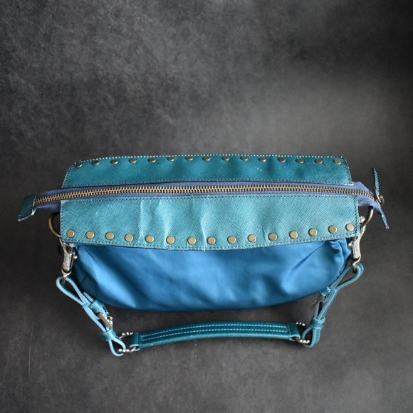 Dooney and Bourke Fashion Purse - Picture 8 of 9